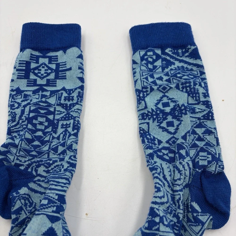 Pendleton Geometric Aztec Dark Blue And Light Blue Comfy Socks